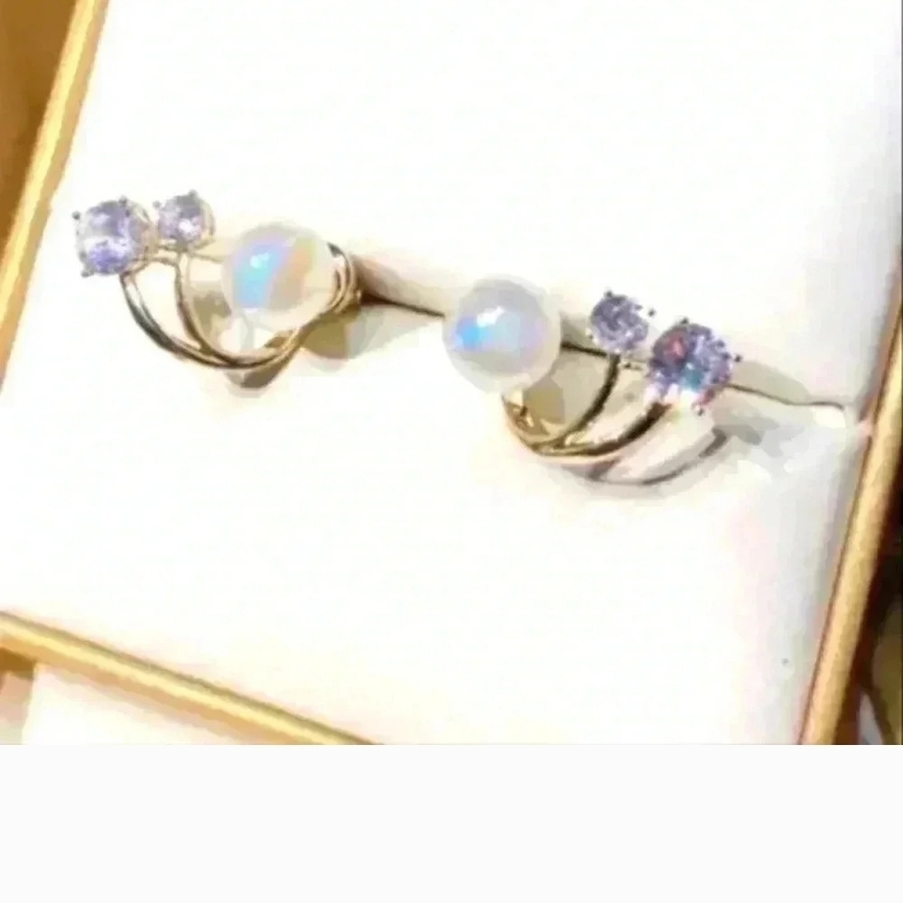 Elegant Silver and White Pearl Earrings